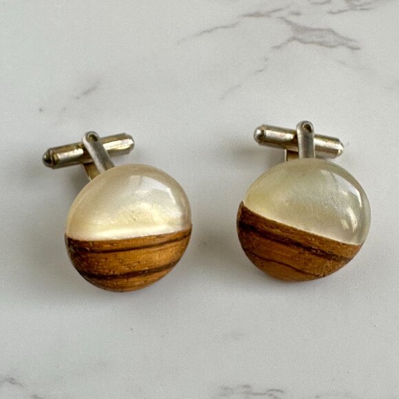 Wood and Lucite Vintage Cufflinks – Gift for Him - Picture 1 of 6